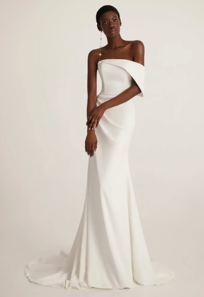 Magasin robe de mariée en lycra extensible couleur ivoire à Nice